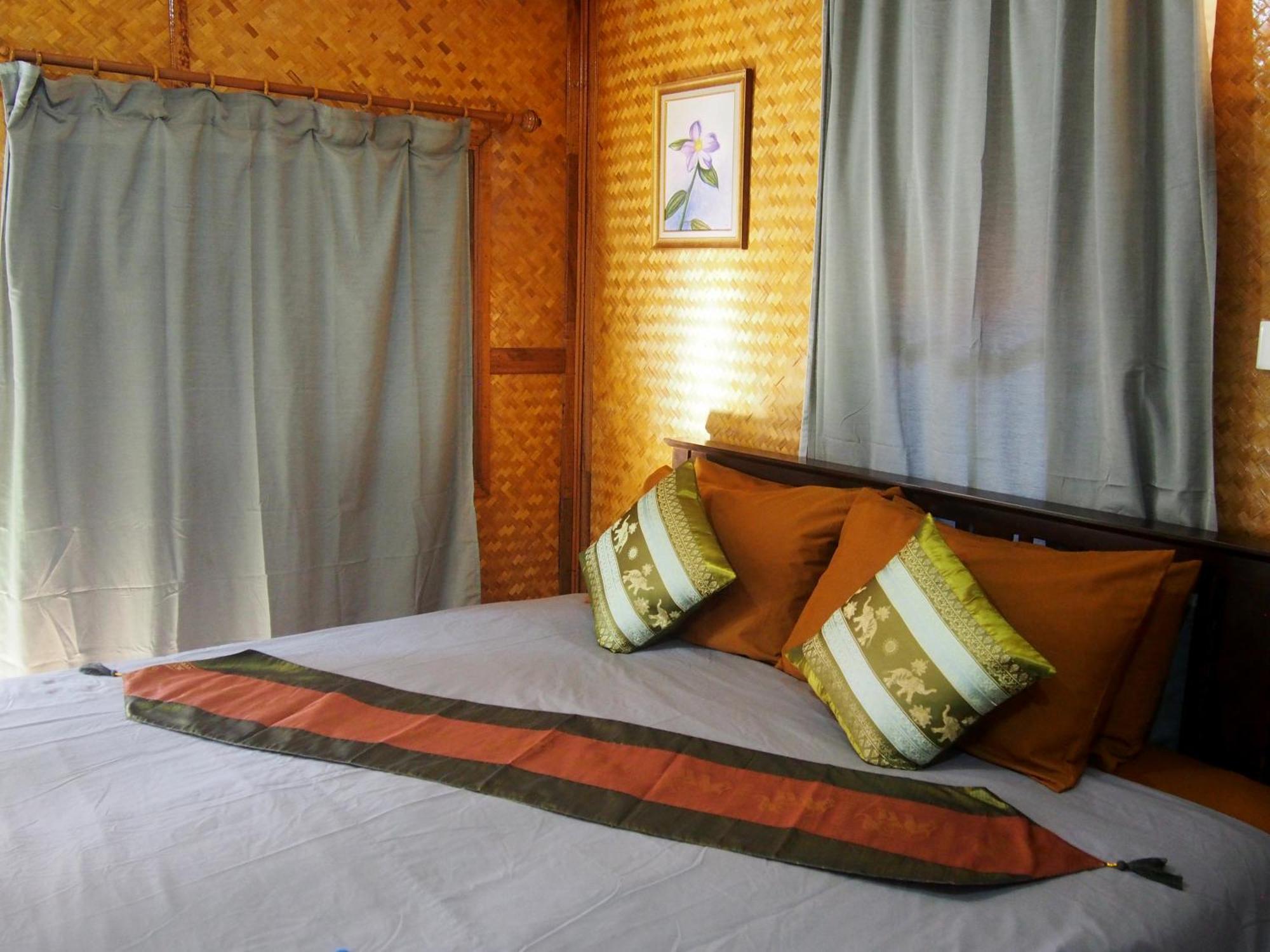 Coco Beach Bungalows Koh Lipe Rom bilde
